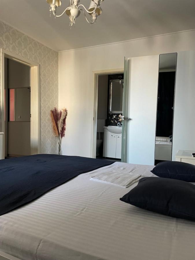 Апартаменты Apartament Cu 3 Dormitoare Jolie.M Галац Экстерьер фото