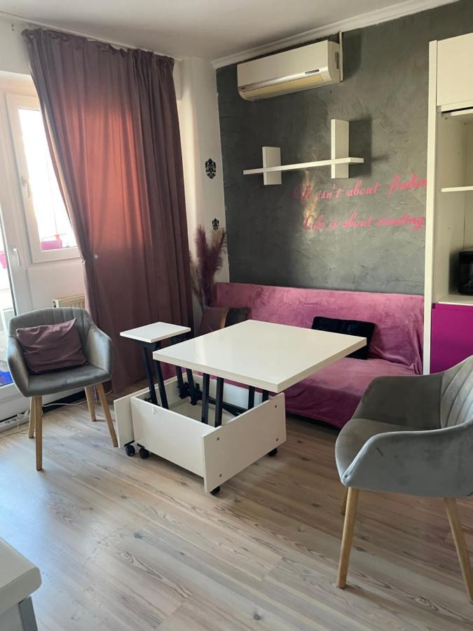 Апартаменты Apartament Cu 3 Dormitoare Jolie.M Галац Экстерьер фото